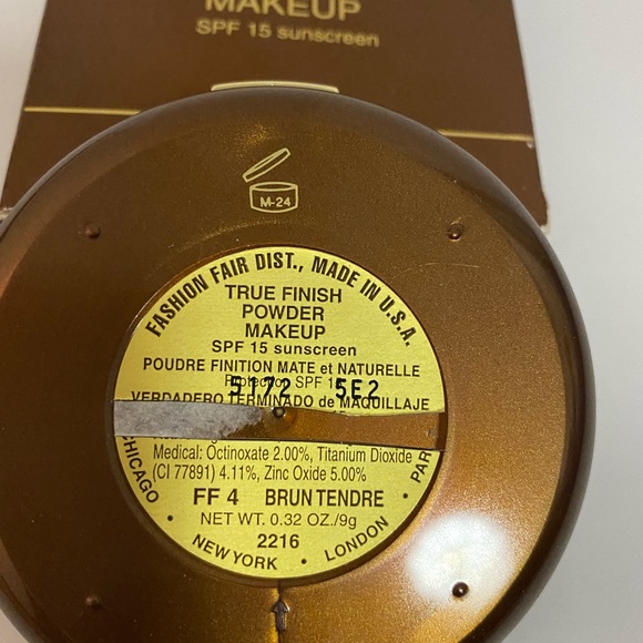 Fashion fair True finish powder make up SP 15 sunscreen. FF4 - Picture 5 of 5